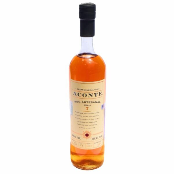 Ron añejo 7 años"Aconte"
